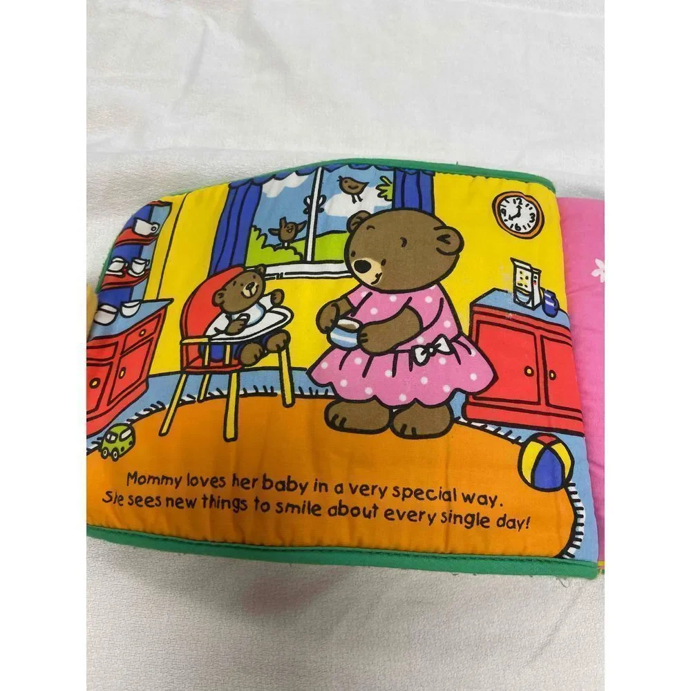 Everyone loves baby plush photo book‎ 10.5x6.5”